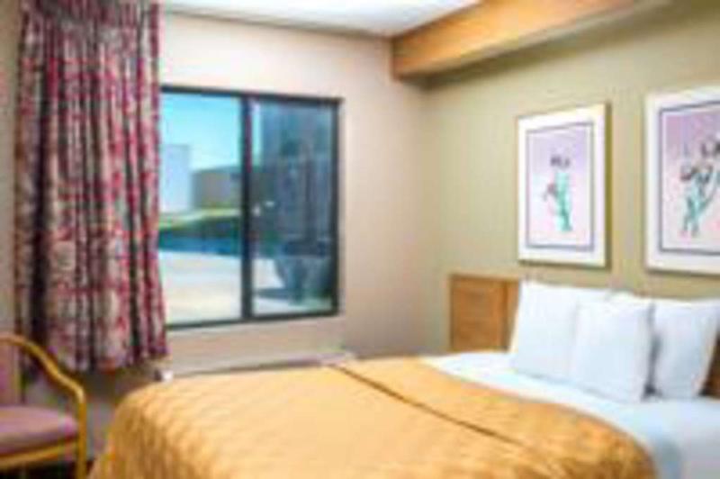 Oyo Hotel Lincoln Airport Ne, Hwy 80 Bagian luar foto